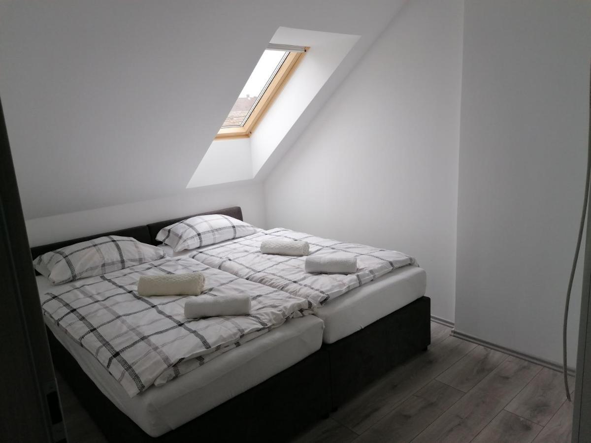 Mohacs Apartman מראה חיצוני תמונה