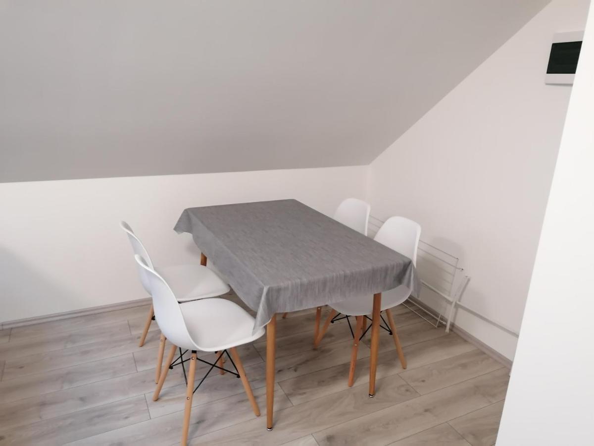 Mohacs Apartman מראה חיצוני תמונה